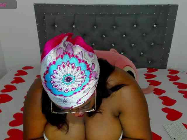 NinaaGrey Live Webcam on BongaCams