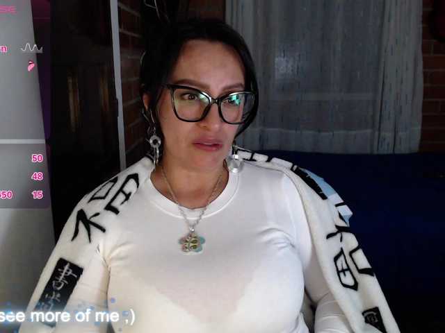 lunaws11's BongaCams show and profile