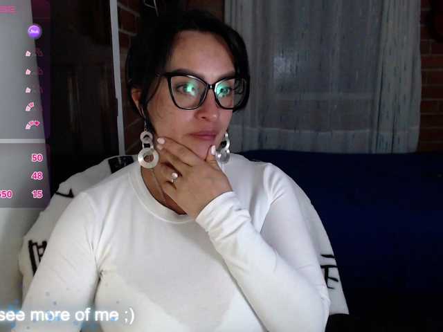 lunaws11's BongaCams show and profile