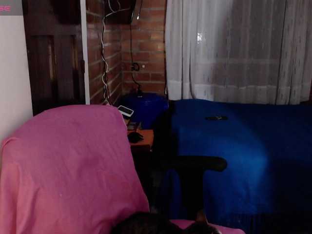 lunaws11's BongaCams show and profile