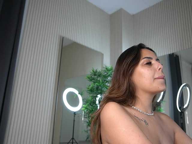 Sex chat gratuit in direct cu evakittyy pe BongaCams
