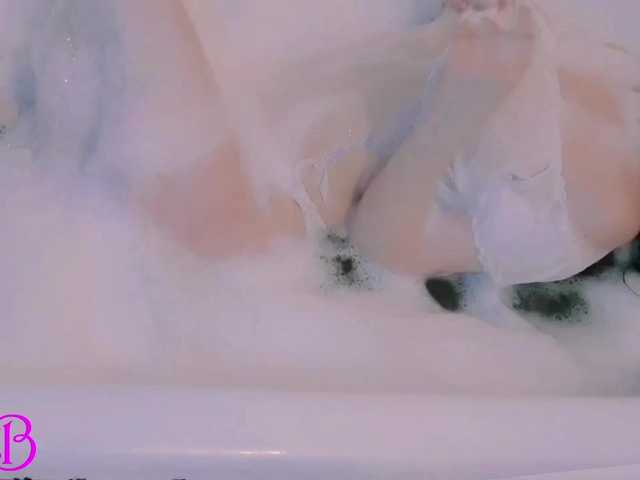 Molly-sex's BongaCams show and profile