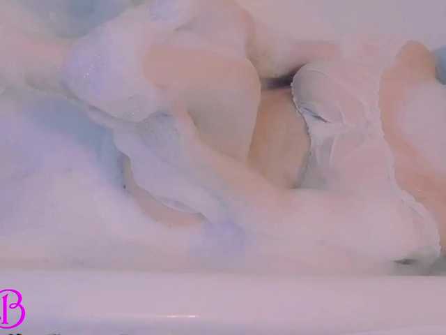 Molly-sex's BongaCams show and profile