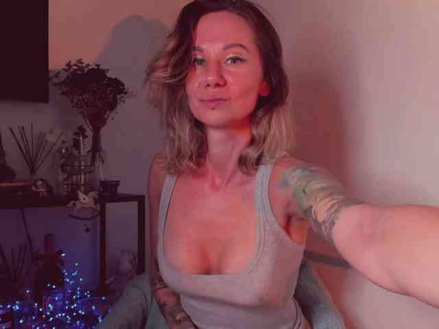 Mommiespanties webcam