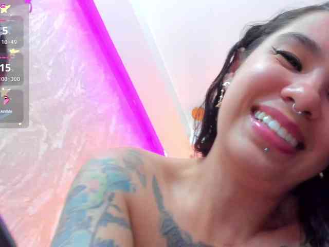 Agatharussh webcam