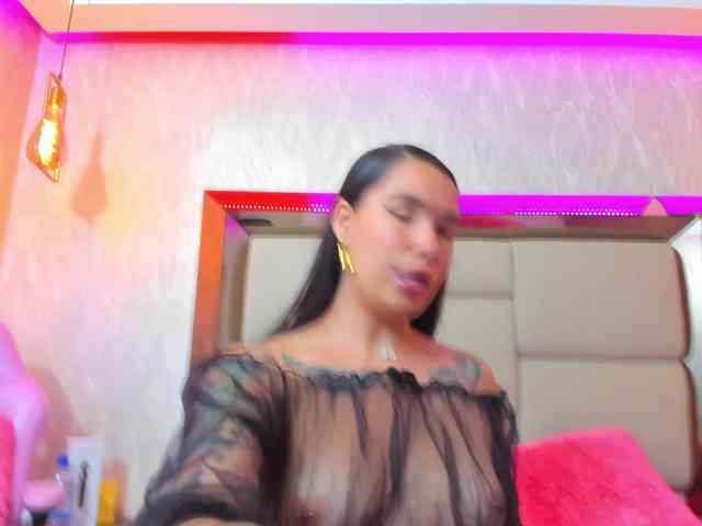 Agatharussh webcam