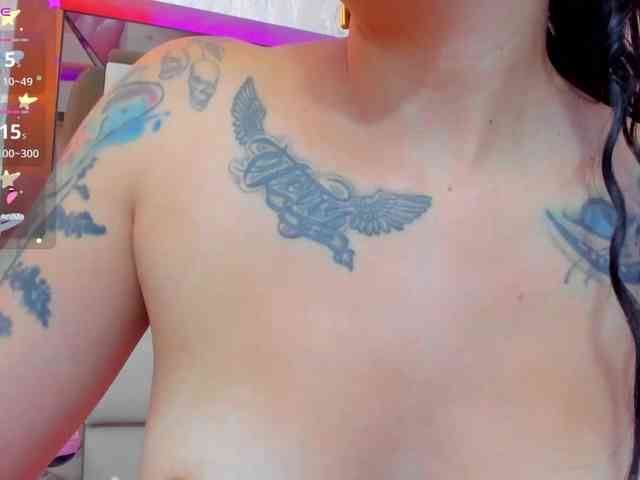 Agatharussh webcam
