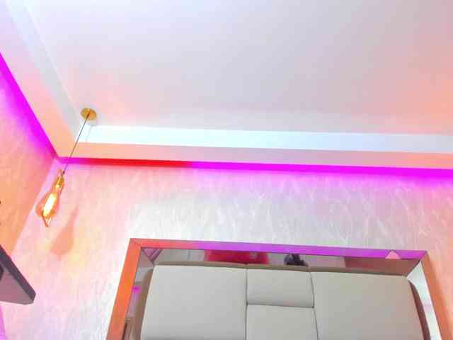 Agatharussh webcam