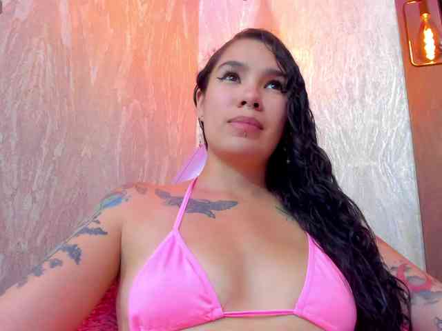 Agatharussh webcam