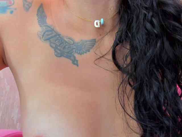 Agatharussh webcam