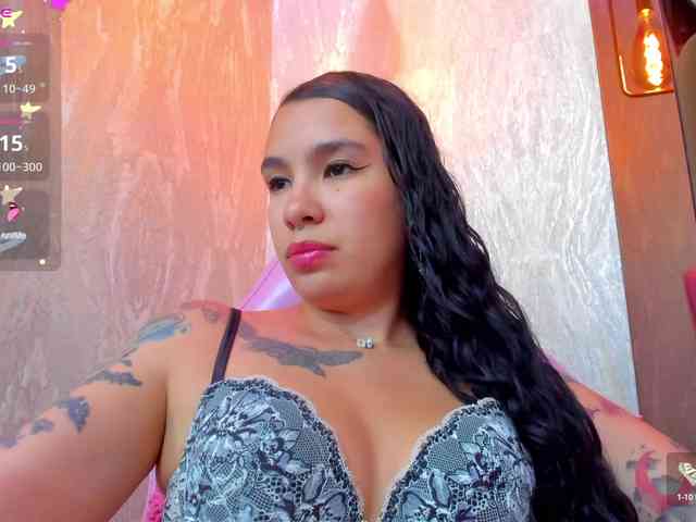 Agatharussh webcam