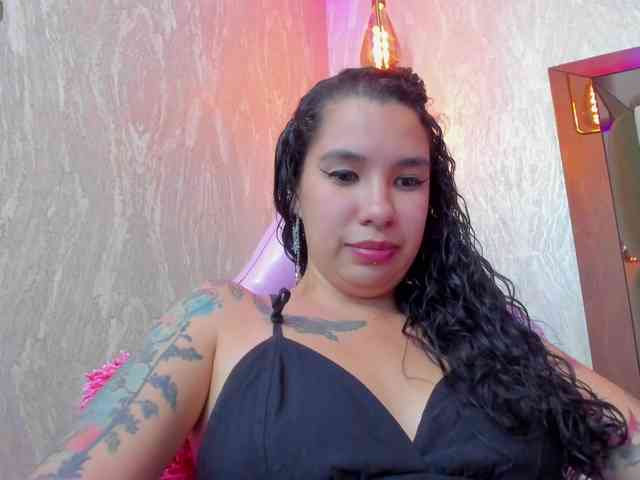 Agatharussh webcam