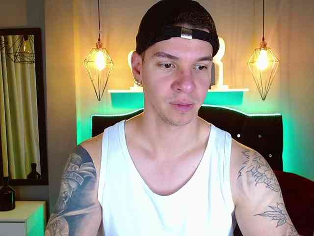 mikejordansex Live Webcam on BongaCams