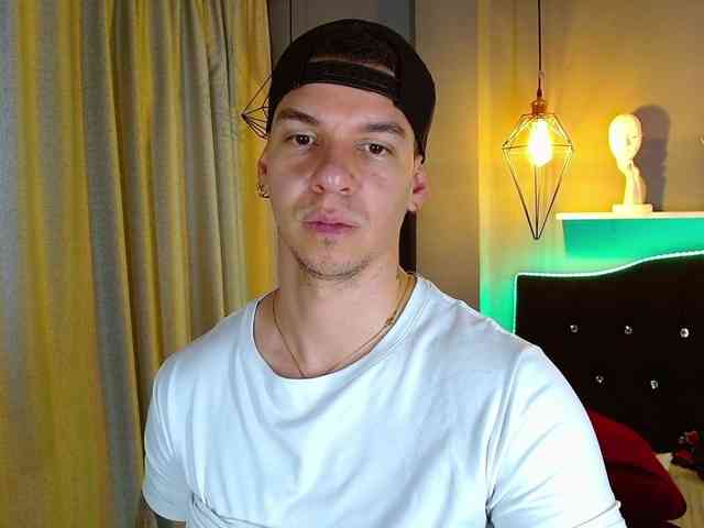 mikejordansex Live Webcam on BongaCams