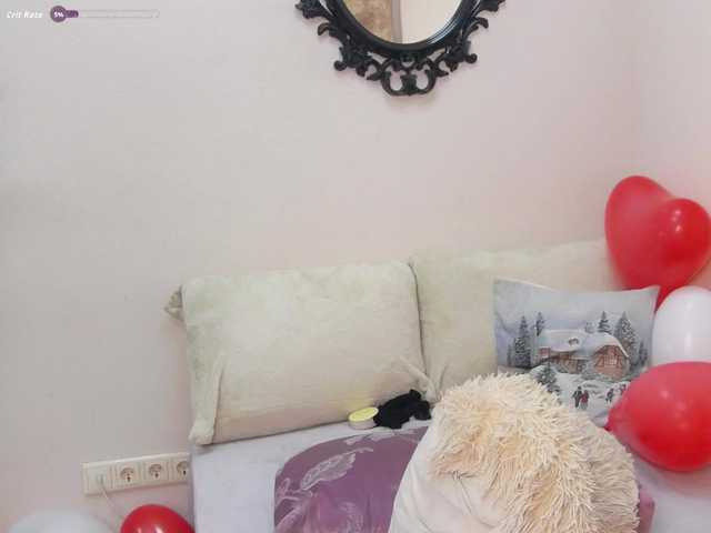 LoraMiss's BongaCams show and profile