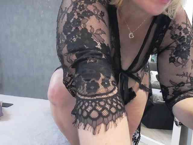 LoraMiss webcam
