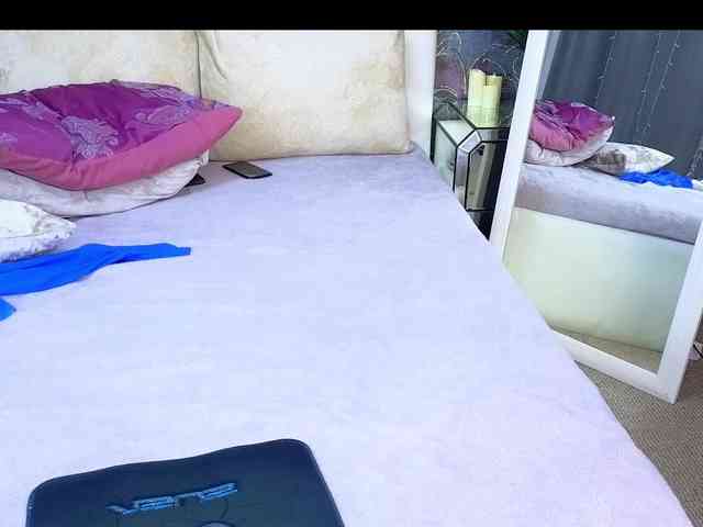 LoraMiss webcam