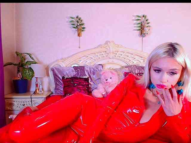 AlinaLoves AlinaLoves