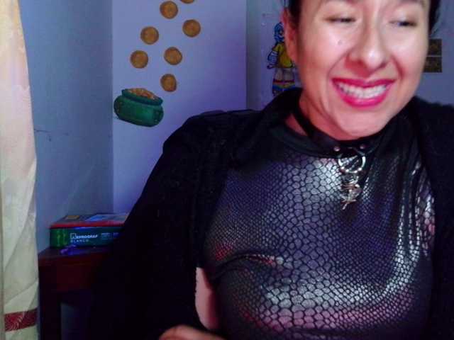 Malishka19's BongaCams show and profile