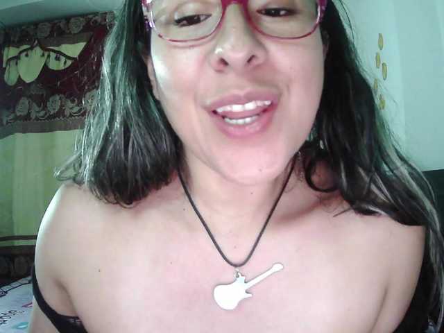 Malishka19 webcam bongacams model stream image