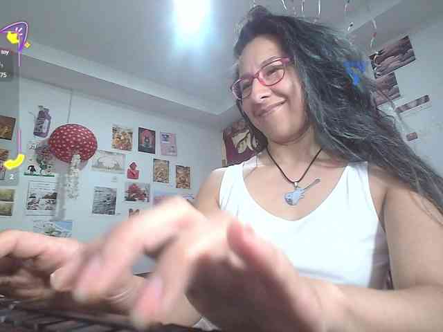 Malishka19 webcam