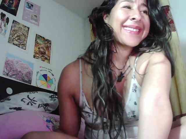 Malishka19 webcam