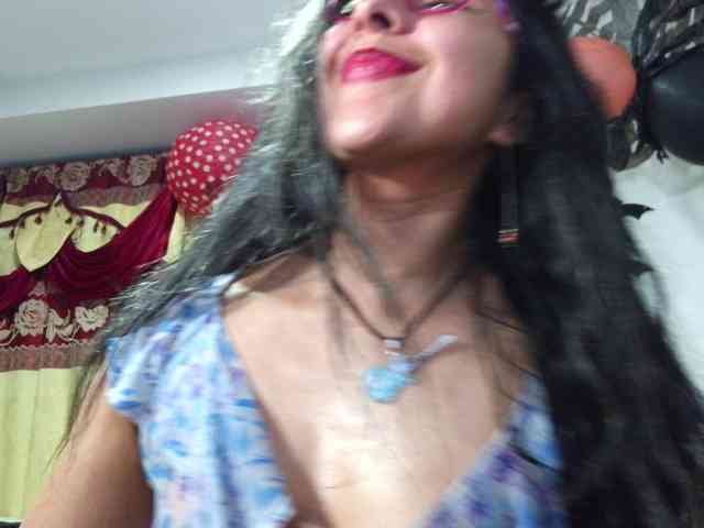 Malishka19 webcam