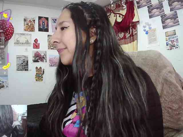 Malishka19 webcam