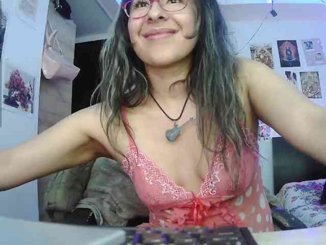 Malishka19 webcam