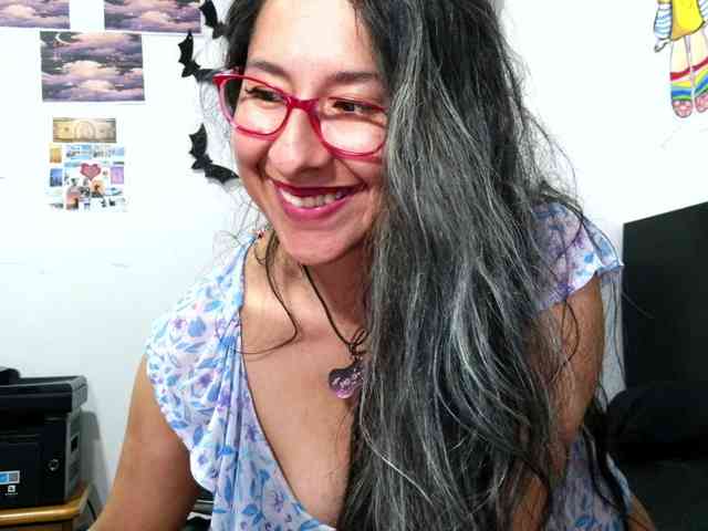 Malishka19 webcam