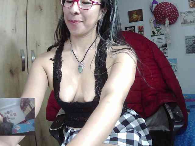 Malishka19 webcam