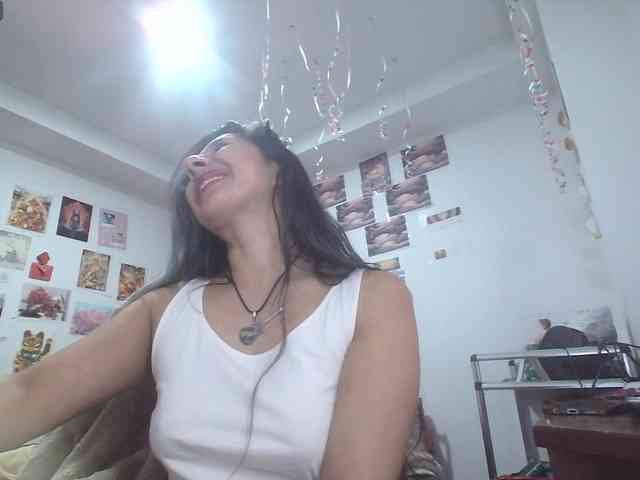Malishka19 webcam