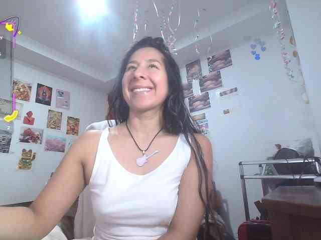 Malishka19 webcam