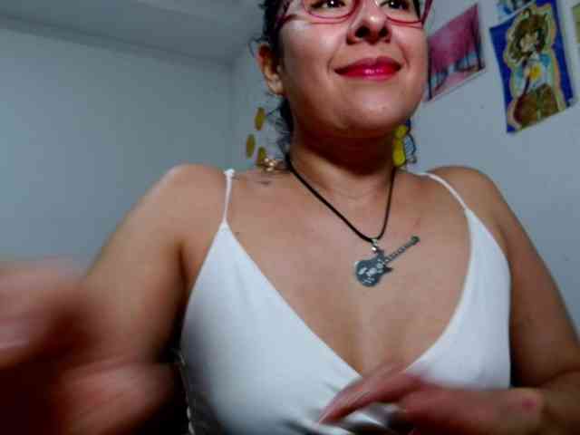 Malishka19 Malishka19