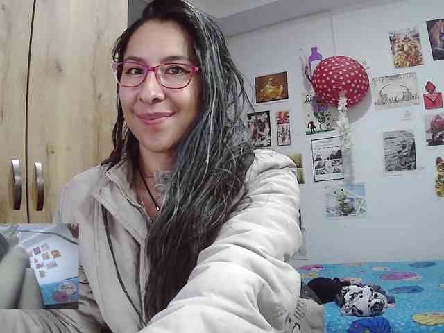 Malishka19 webcam