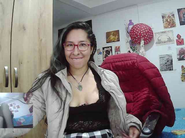 Malishka19 webcam