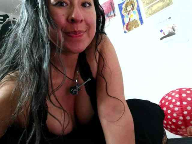 Malishka19 webcam