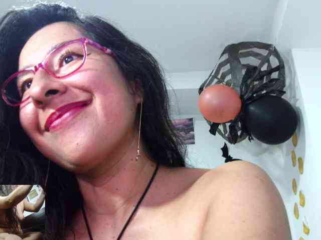 Malishka19 webcam