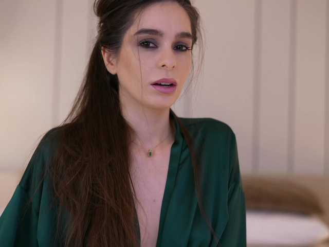 DorisCream's BongaCams show and profile