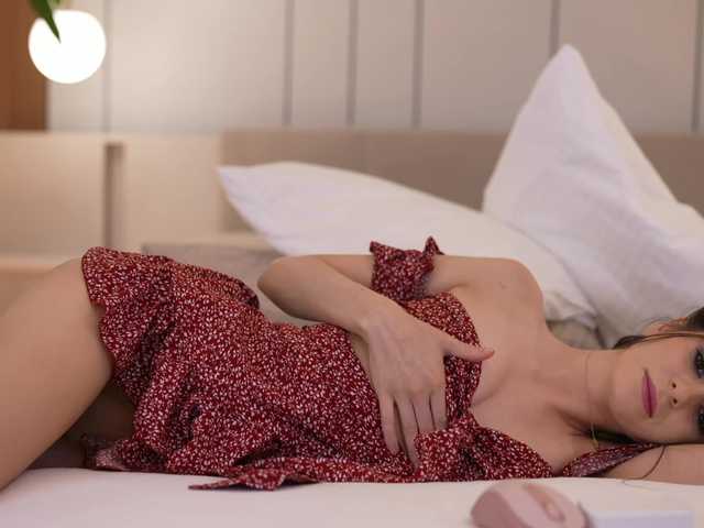 DorisCream's BongaCams show and profile