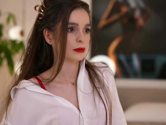 DorisCream's BongaCams show and profile