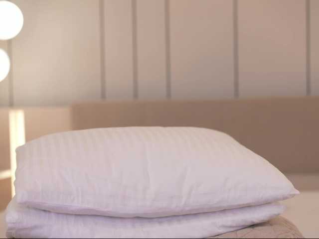 DorisCream's BongaCams show and profile