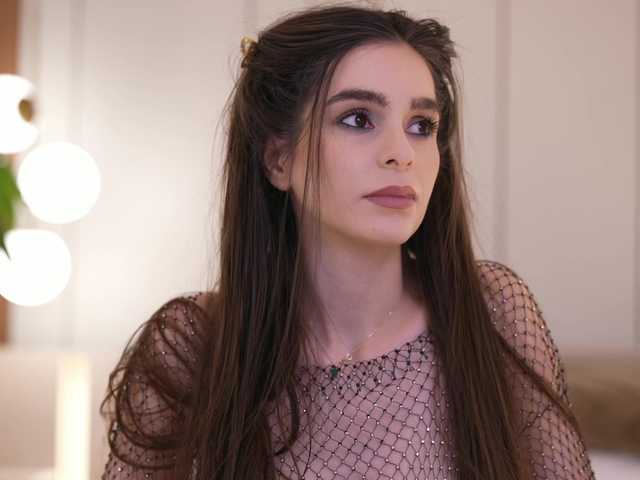 DorisCream's BongaCams show and profile