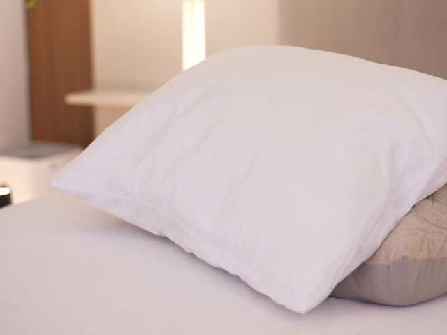 DorisCream's BongaCams show and profile