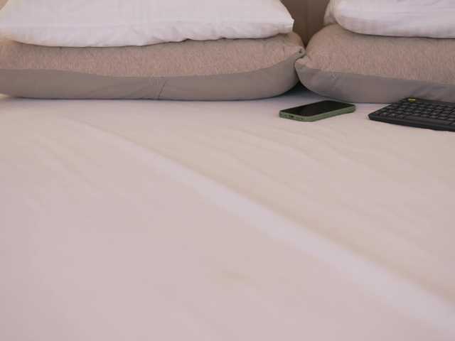 DorisCream's BongaCams show and profile