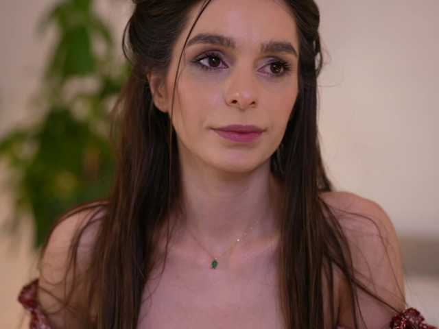 DorisCream's BongaCams show and profile