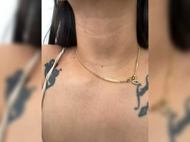 MaddisonWelch live cam profile