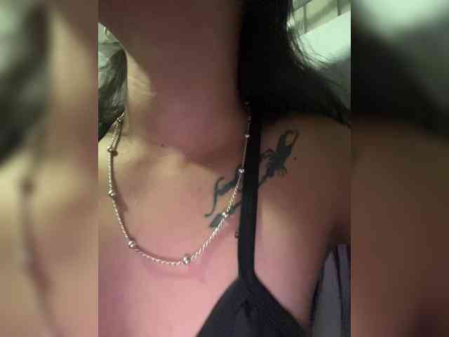 free nude cam MaddisonWelch