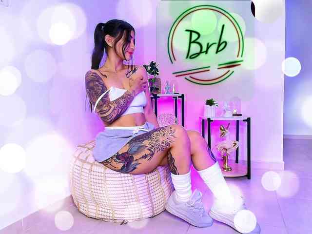 MaddisonWelch Live Webcam on BongaCams