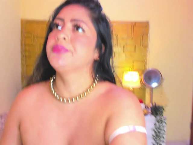 JuliaHaye's BongaCams show and profile